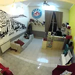 Pizza Hostel Neapol