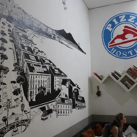 Hostal Pizza
