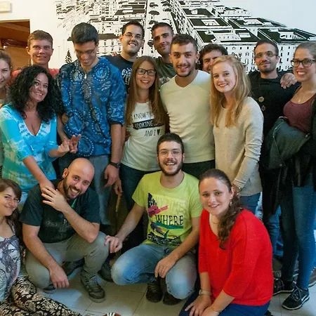 Pizza Hostel Naples