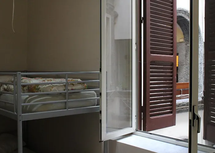 ホステル ネイプルズ ピッツァ *